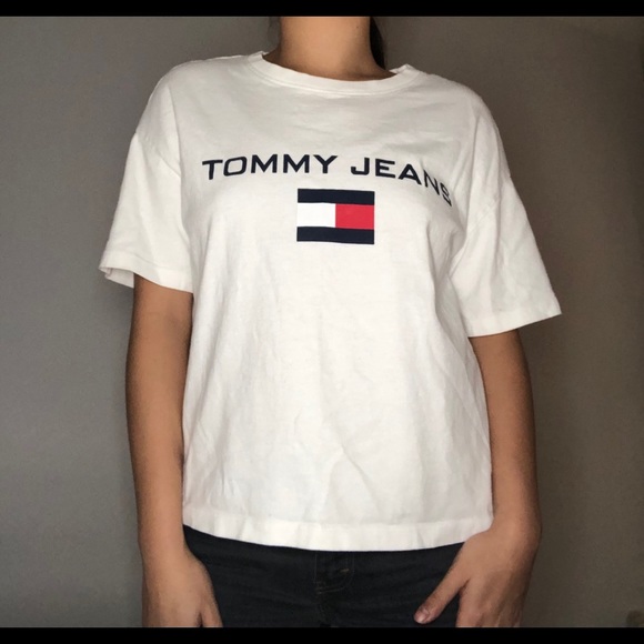 Tommy Hilfiger T-Shirt - Picture 2 of 4